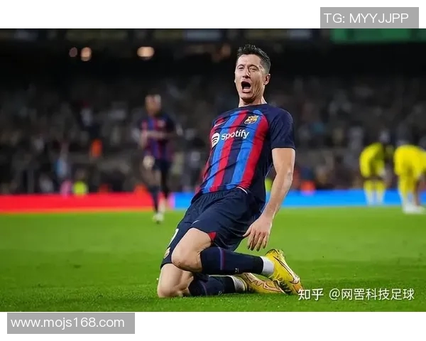 穿越24号球衣的传奇足球明星背后的故事与荣耀 穿越24号球衣的传奇足球明星背后的故事与荣耀