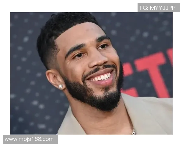 贾森塔图姆从圣路易斯到波士顿的篮球成长历程与辉煌成就 贾森塔图姆从圣路易斯到波士顿的篮球成长历程与辉煌成就