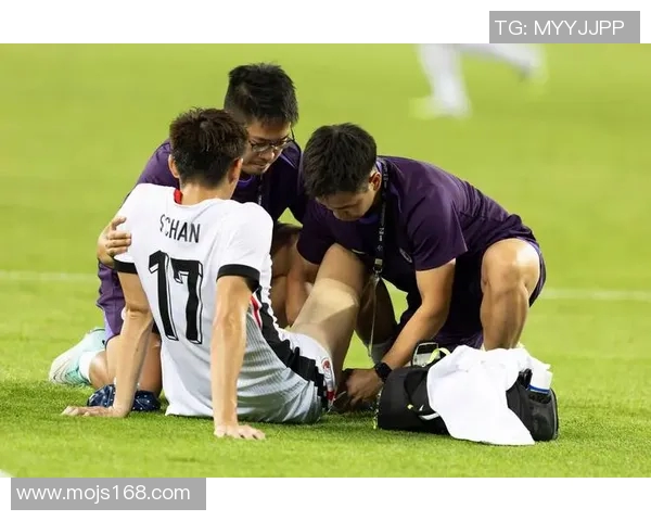 香港足球明星队黄子佼的成长历程与辉煌成就全面解析