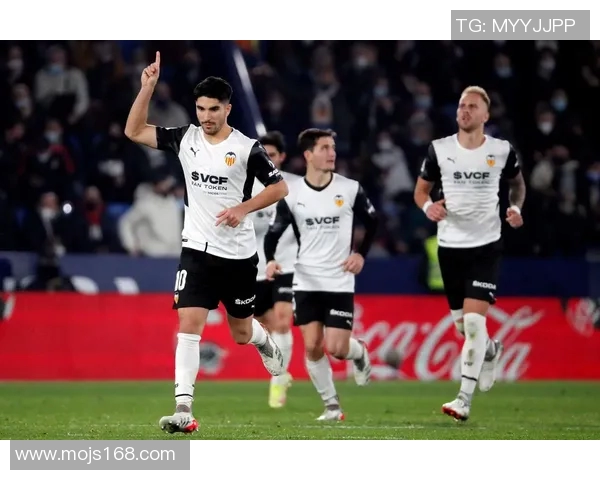 巴伦西亚足球明星的传奇故事与辉煌成就揭秘 巴伦西亚足球明星的传奇故事与辉煌成就揭秘